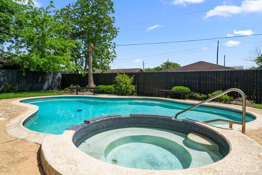 beautiful pool for all your summer needs
