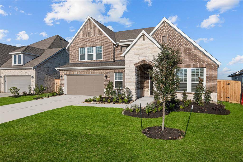 Welcome to The Baltimore by David Weekley Homes. Move-In-Ready Now!!