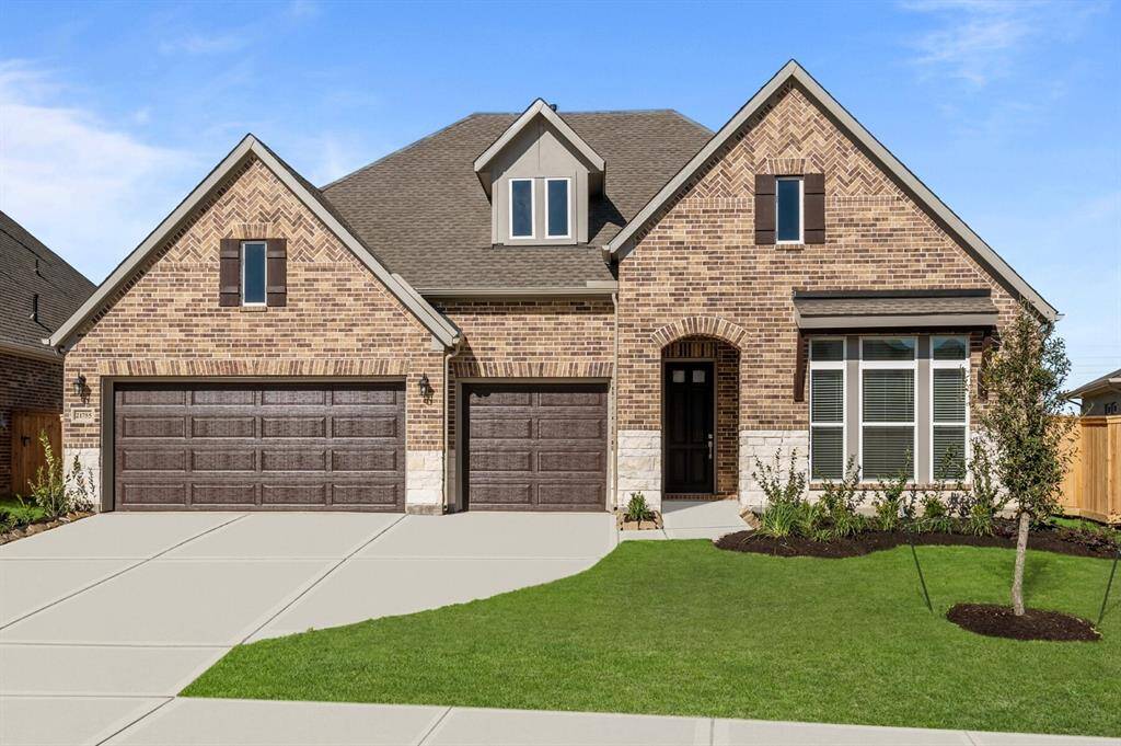 Welcome to The Ortega by David Weekley Homes. Move-In-Ready Now!