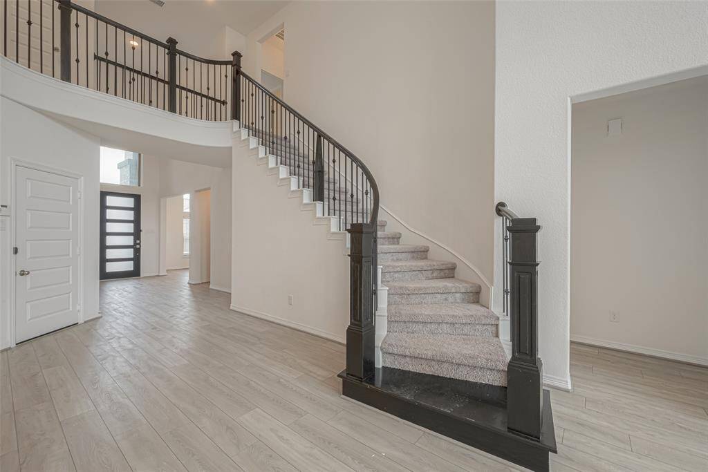 Curved staircase