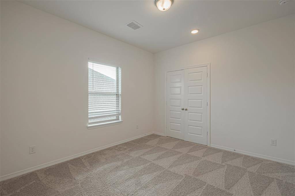 Secondary bedroom