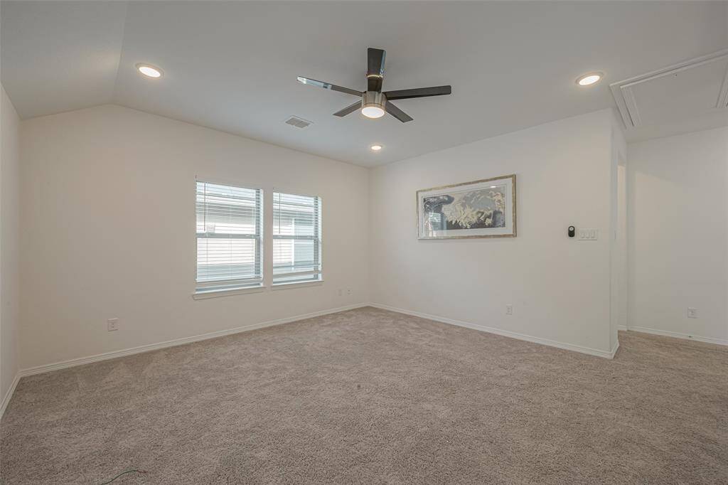 Spacious gameroom