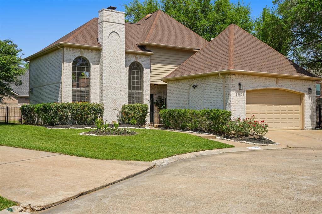 Welcome Home to 2331 Sand Court in the gated Greens section of Pecan Grove! Your Private, Quiet, Peaceful Retreat!