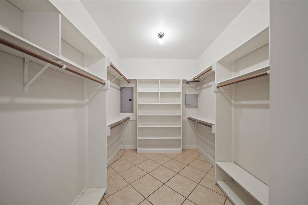 Primary Closet is a dream come true!