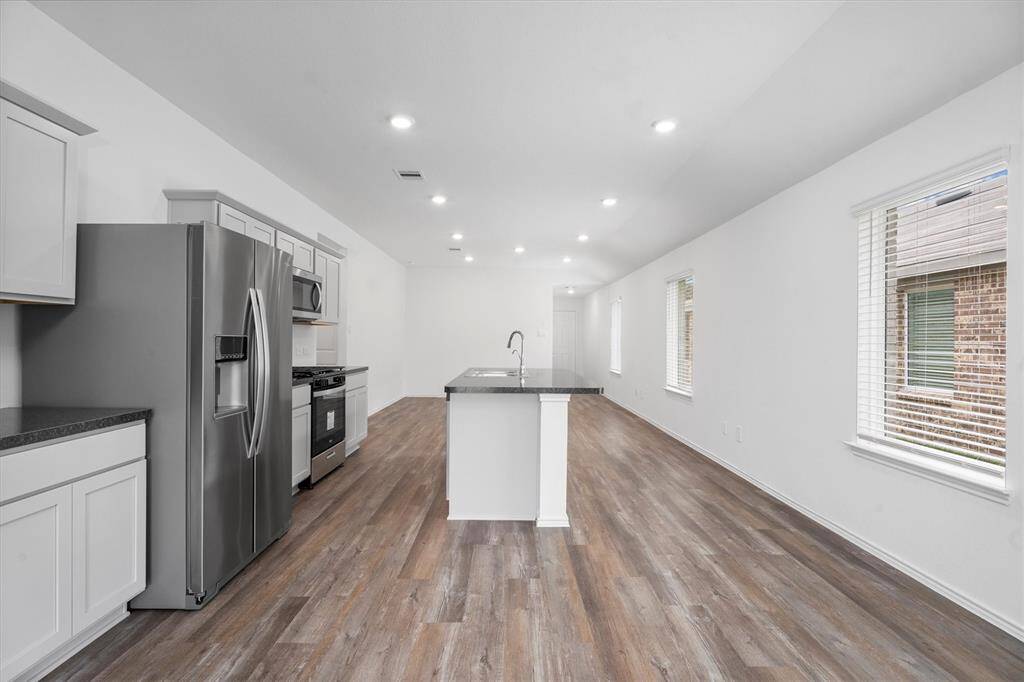 All one living area design.