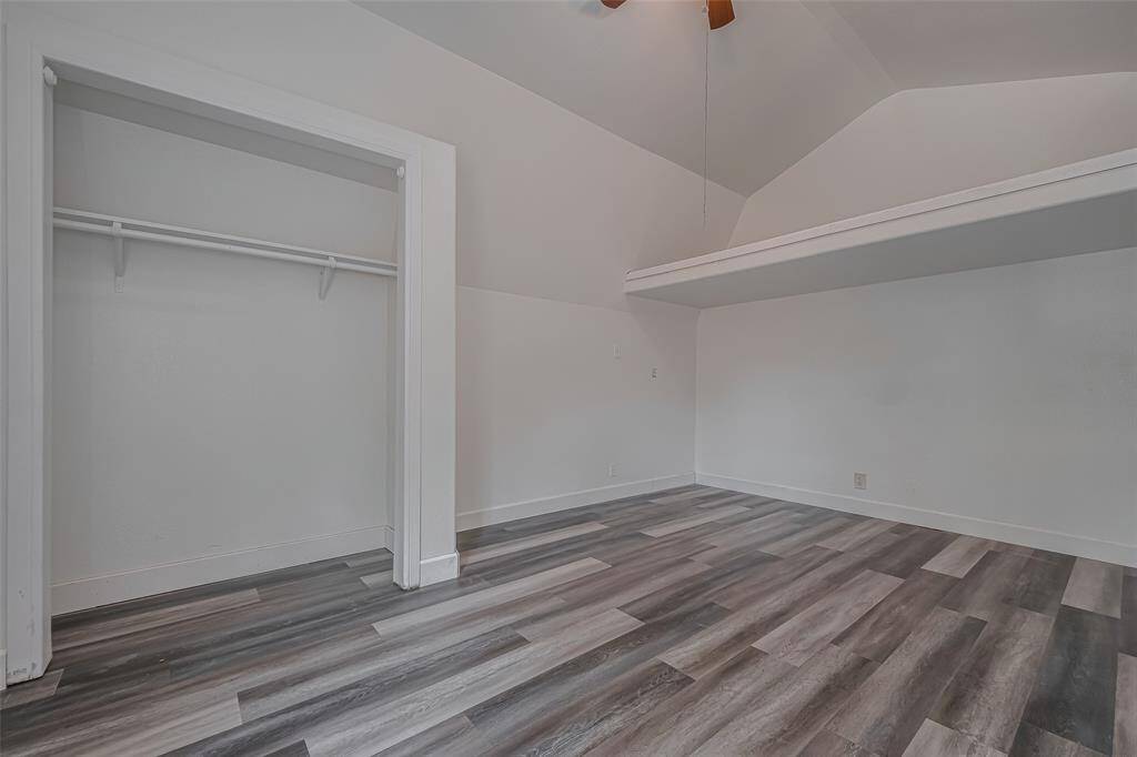 Bonus Room perfect space for office or flex room