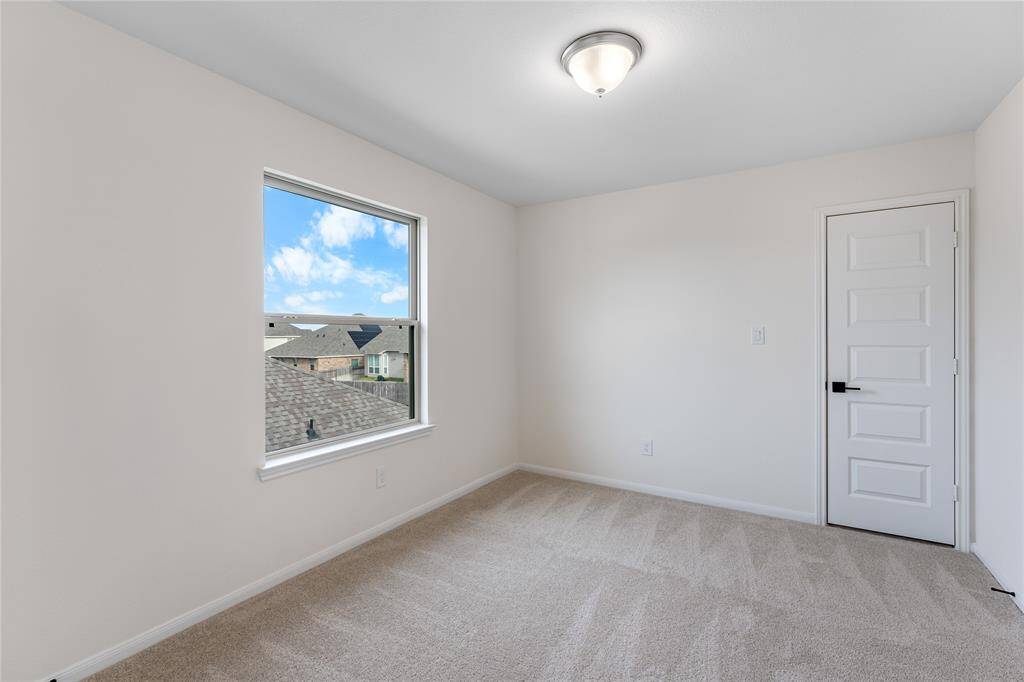 Secondary bedroom