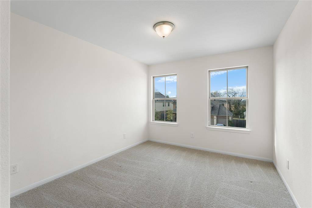 Secondary bedroom