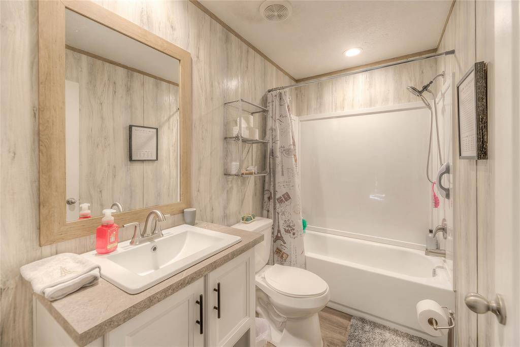 Guest bathroom