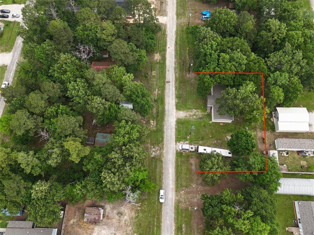 Aerial pictures. Lines are estimate only