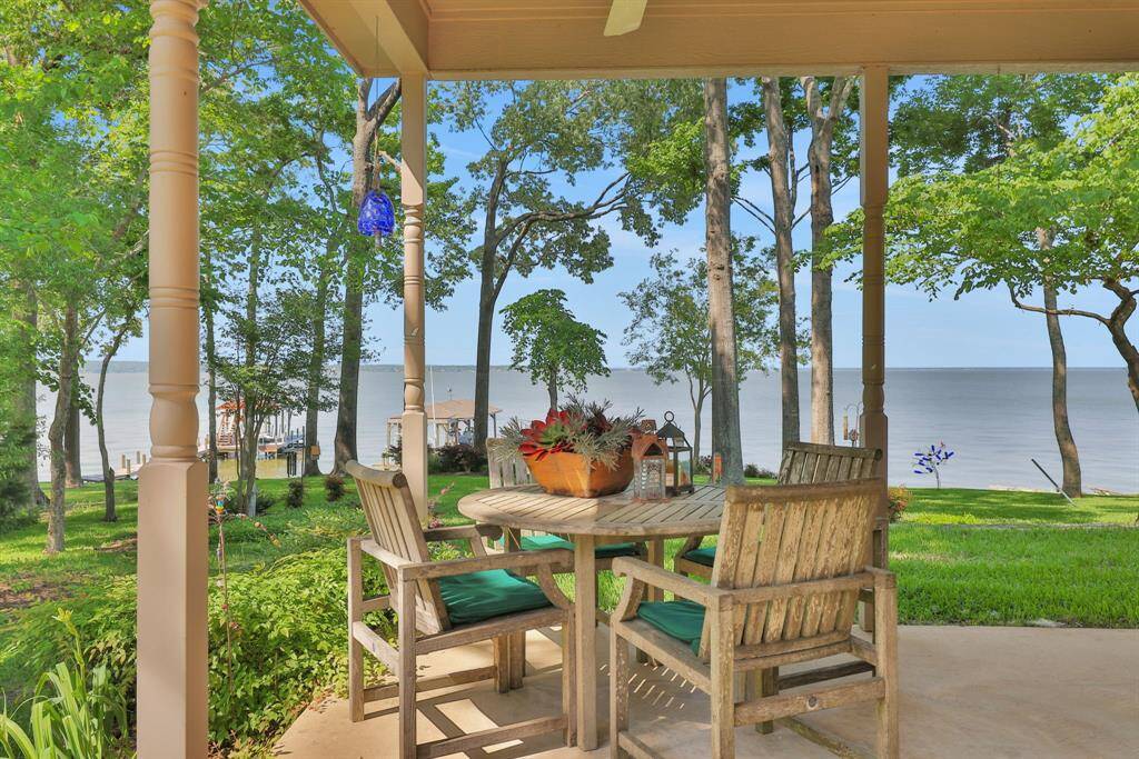 Gather, relax, and entertain - this outdoor dining space has it all