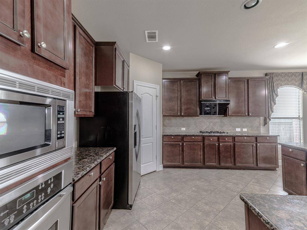 Open Kitchen