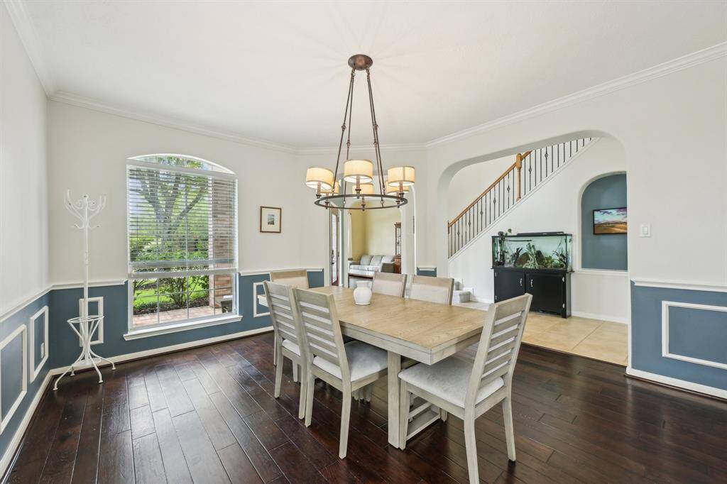 Formal dining
