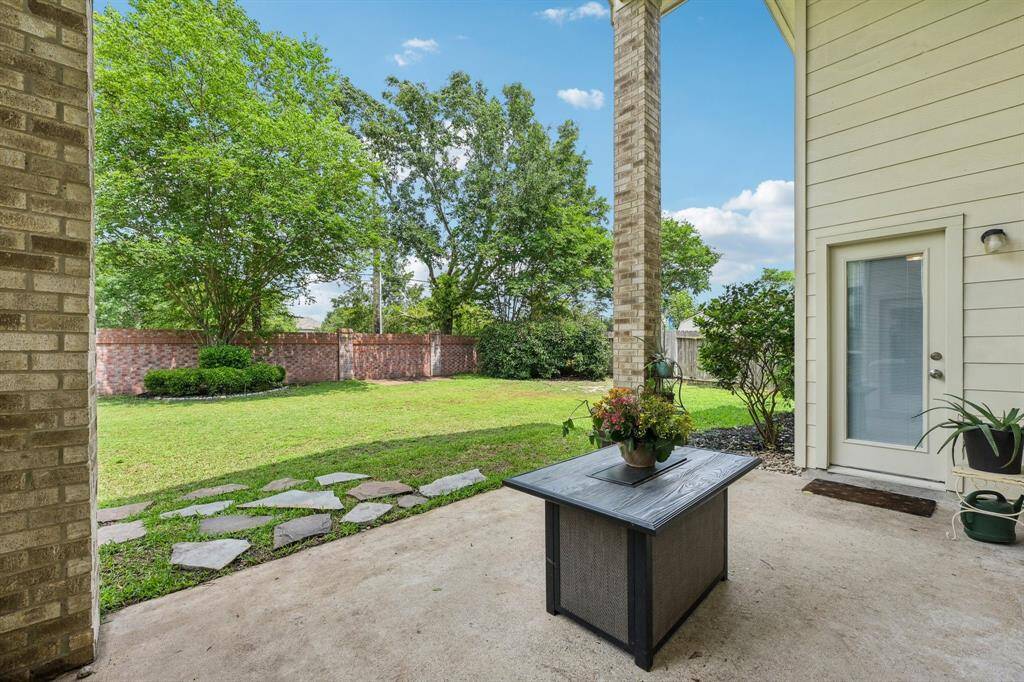 Covered back patio area to enjoy your morning and evening routines.