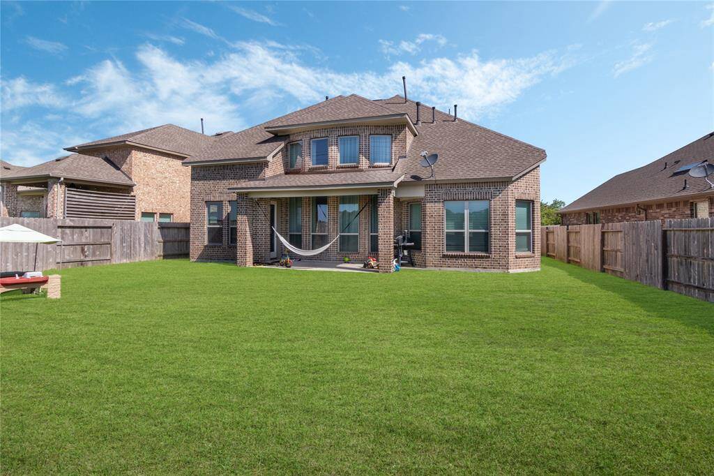 Yard for entertaining