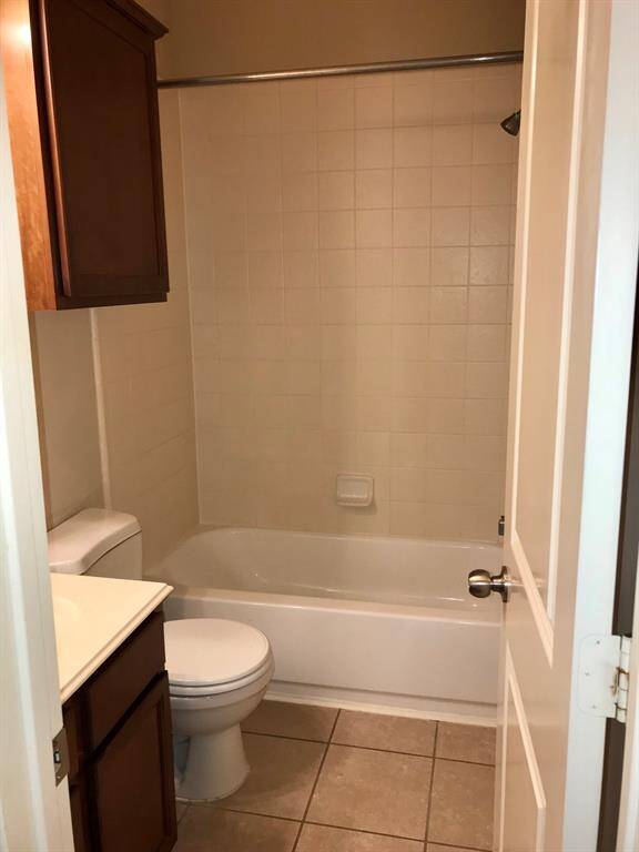 Secondary bathroom