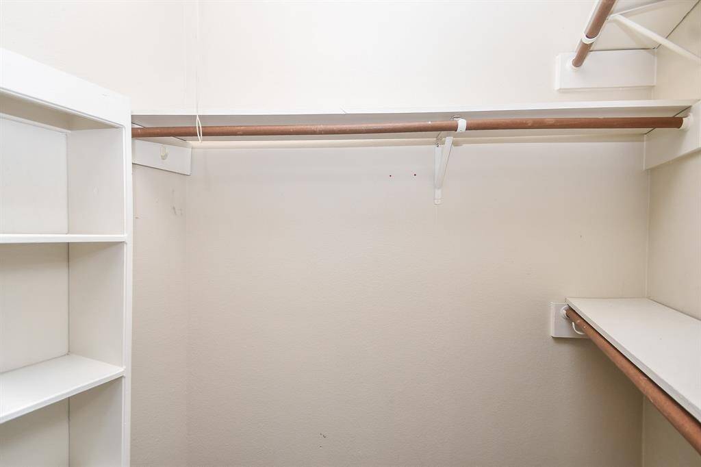 Another nice closet.