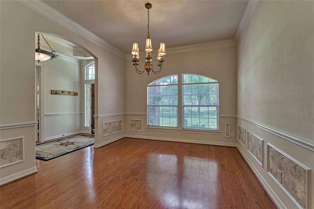 The formal dining room can seat up to ten people.
