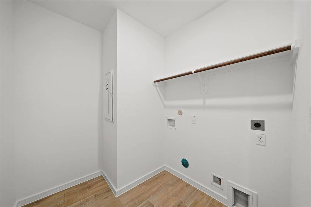 Laundry room (*Photo not of actual home and used for illustration purposes only.)