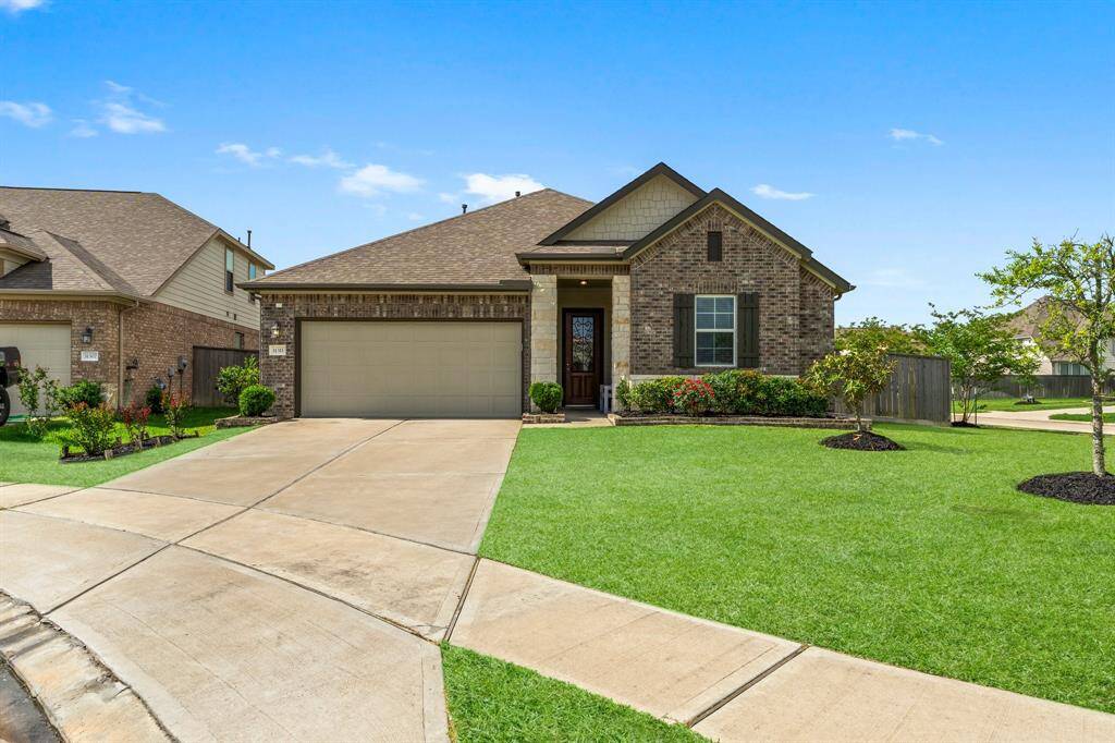 Welcome Home! Better Than New! The Avery Floor Plan w/Stone Elevation, Double Wide Driveway, Single Door Garage Door w/Code Entry and Auto Opener, Full Sprinklers (even for Trees)
