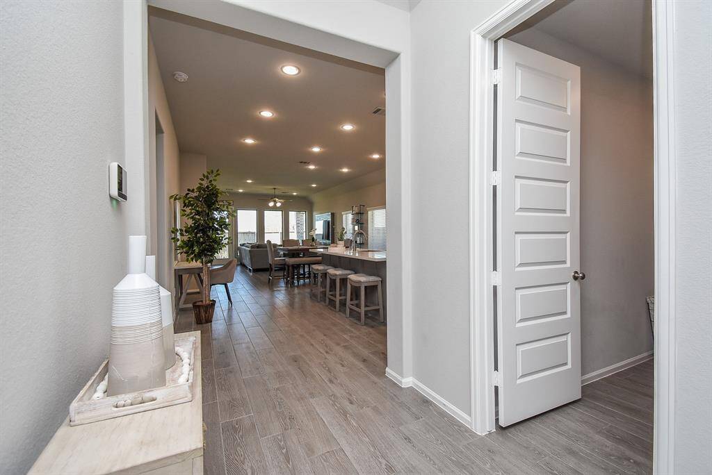 The home has a proper entry with tall ceiling and far from the living areas that give an extra level of privacy for your family.