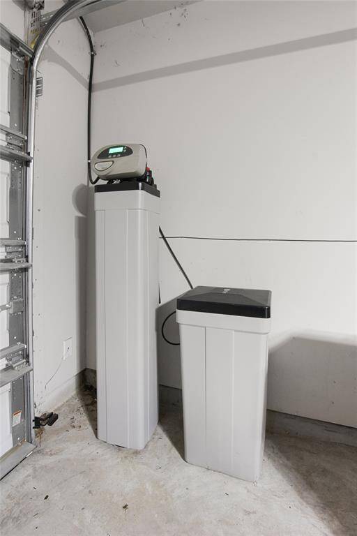 Water Softener System - Installed New 2022
