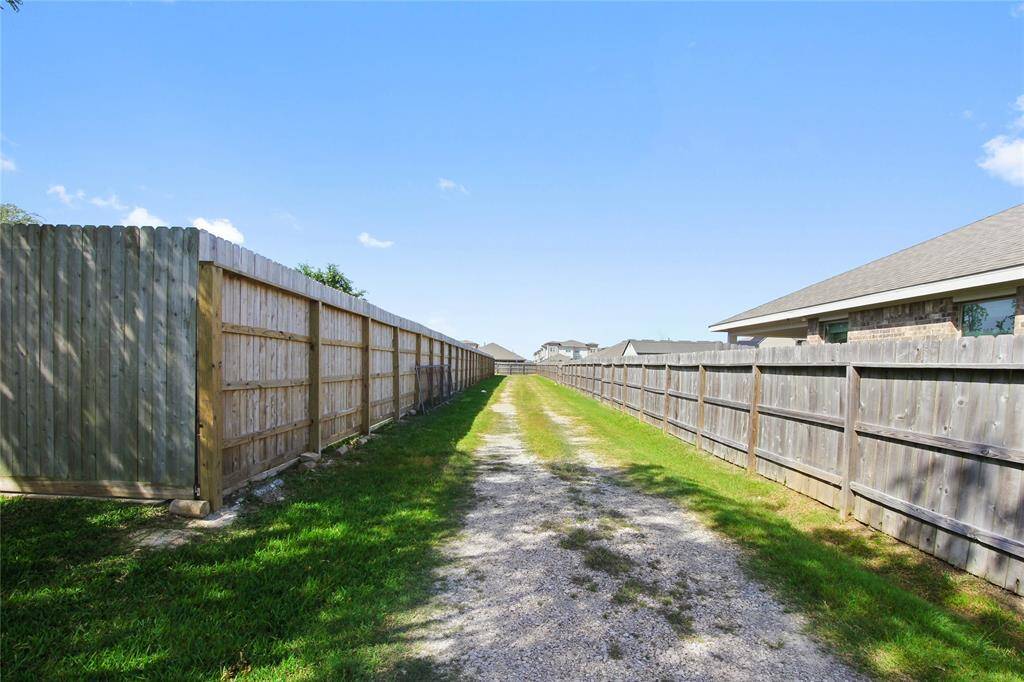 Additional access to back of property