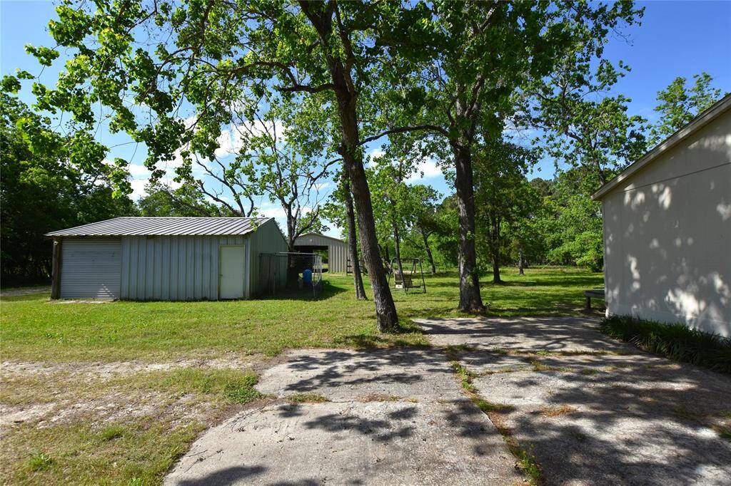 Designed for both functionality and convenience, this building provides ample space for a wide range of storage needs—whether for gardening supplies, outdoor gear, or additional household items.