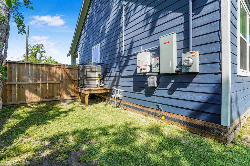 AC , Electric, solar panel meter