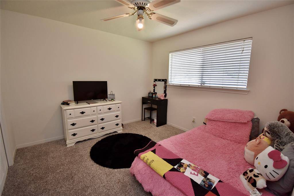 3rd bedroom upstairs.