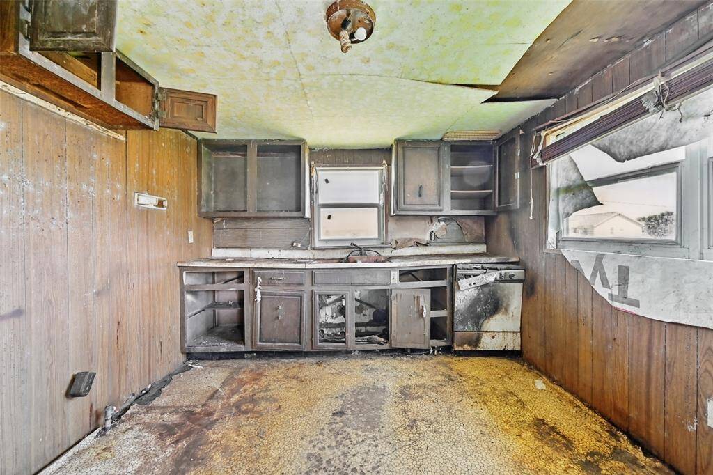 Kitchen another view