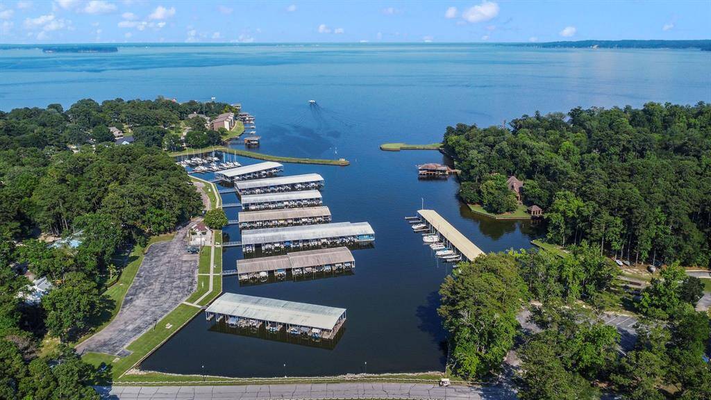 Cape Royale Marina includes a store that you can purchase gas  or snacks and drinks to fuel your day on the lake!