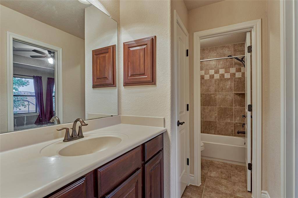 One of the full-size guest baths on the second floor.