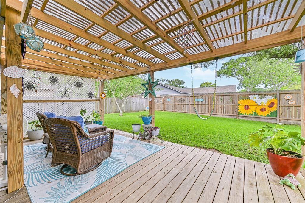 GORGEOUS back patio