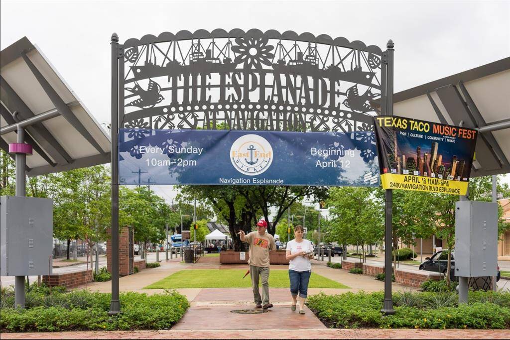 Spend time shopping or hanging out at the Esplanade at Navigation, an open-air market that happens every weekend.