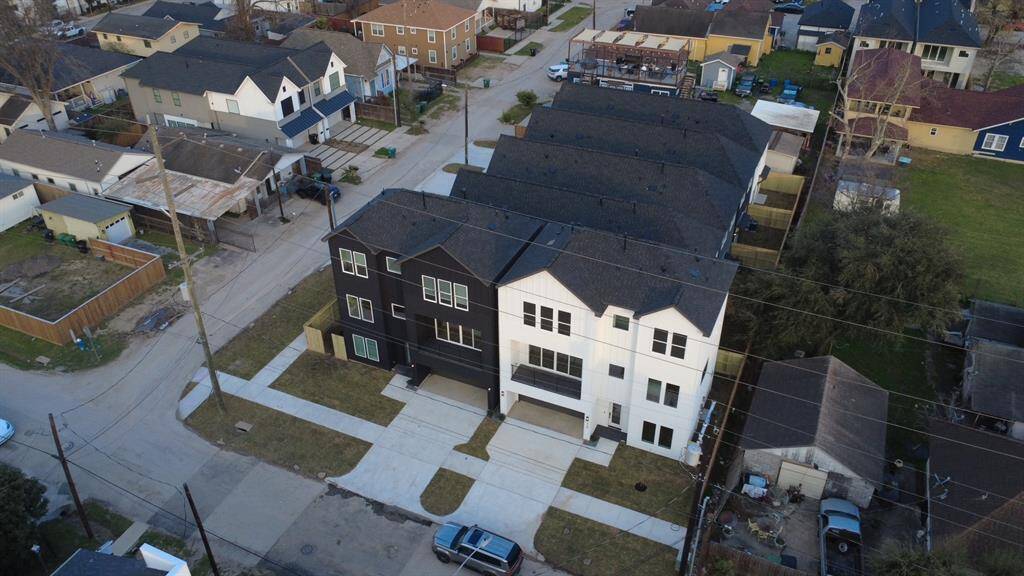 Welcome to Fox Street Grove! Private oversized driveways and 2-car garages. No HOA, no management fee, no shared driveway! This is the LAST DEVELOPMENT of this kind in East Downtown after changes to City of Houston's building regulations passed in November 2023 (future projects will all be shared driveways).