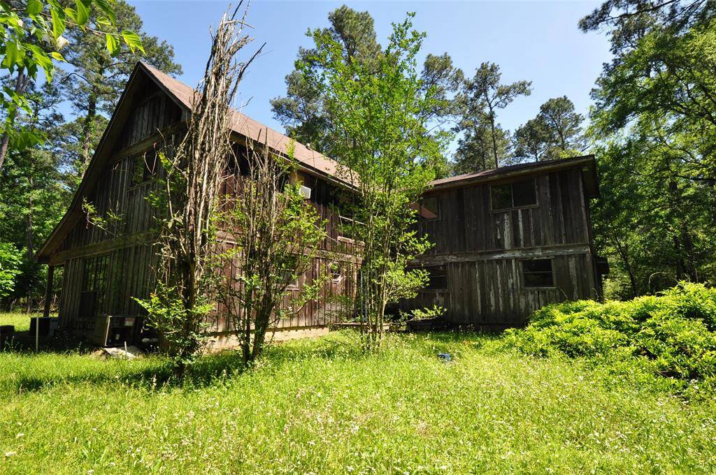 Another view of the back of the home.