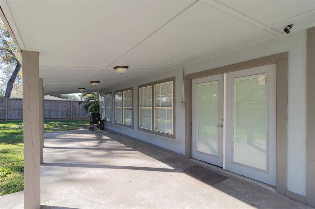 Huge covered back porch