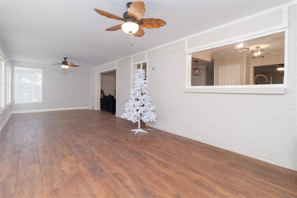 Flex space off of living room