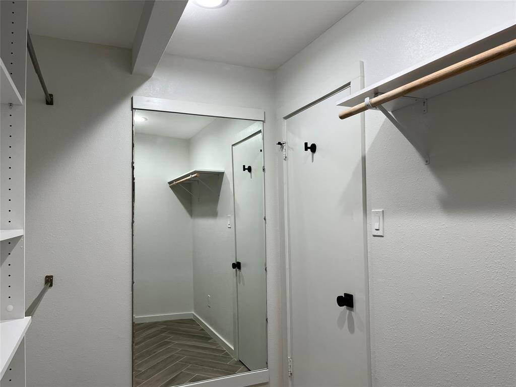 Primary walk in closet