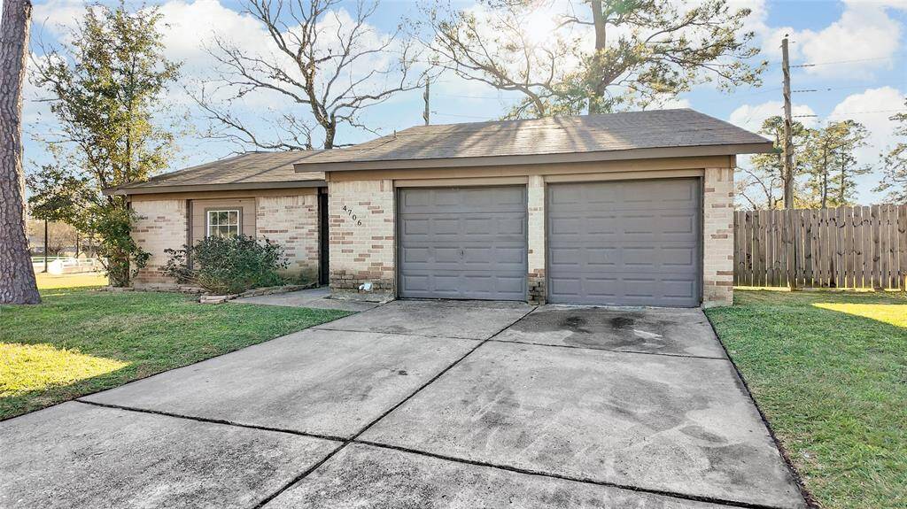 Large Corner Lot with Fenced Backyard
