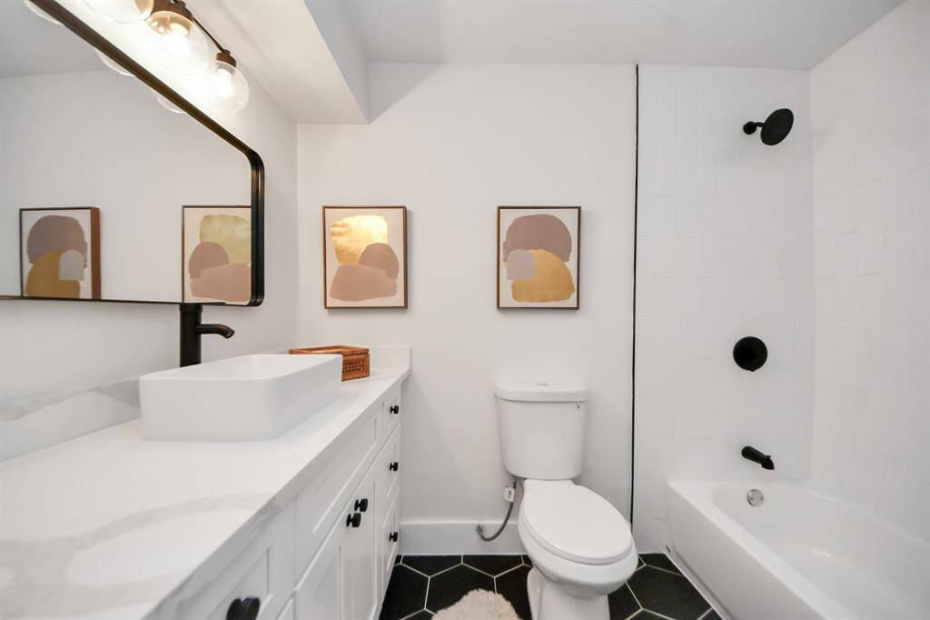Restroom 3 Upstairs