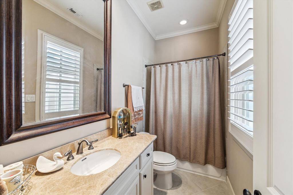 Full Bathroom Three on Level Three with tub/shower