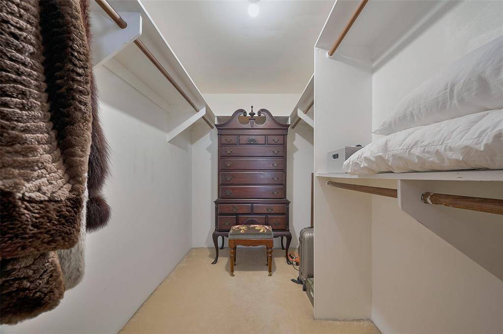 Spacious walk-in closet off Primary Suite