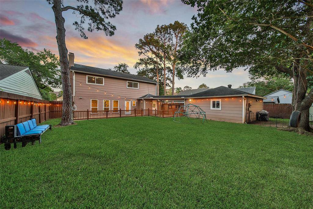 Huge Yard, Great Potential for Pool