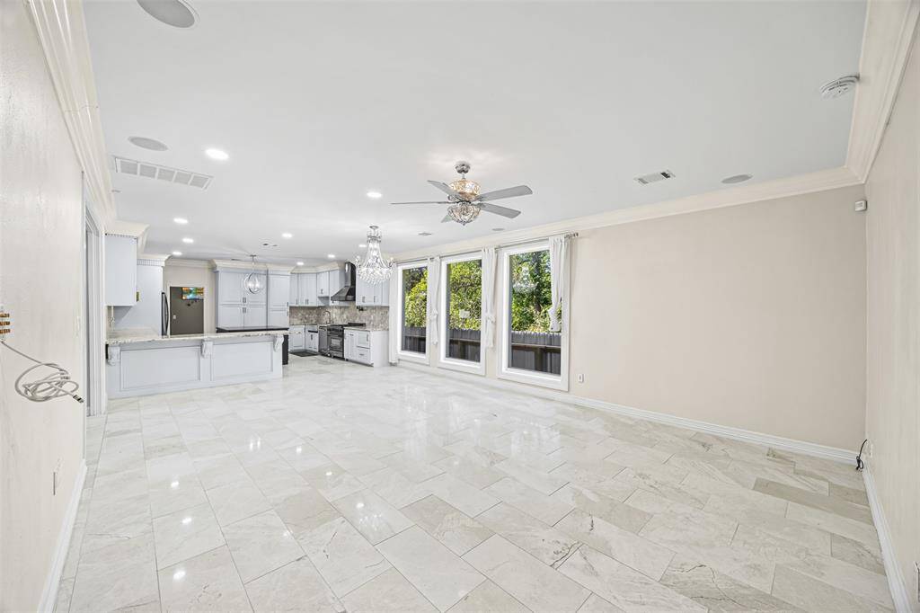 Open living space elevated 9 ft high-cielingOpen Living space elevated 9 ft cielingOpen kitchen space elevated 9 ft cieling.