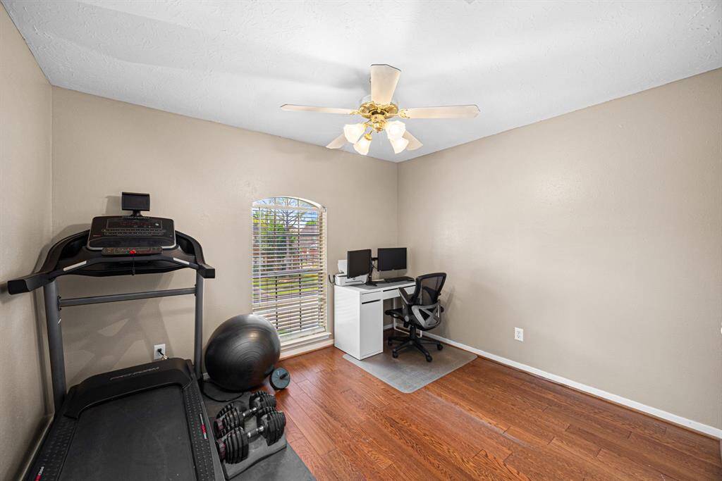 Guest bedroom 3.