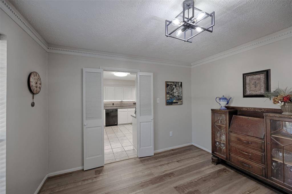 Dining Room nestled close to the kitchen for easy access.