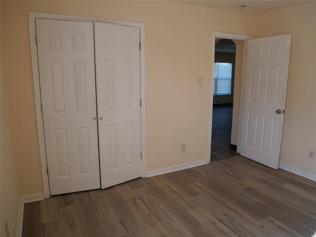 Guest bedroom 1