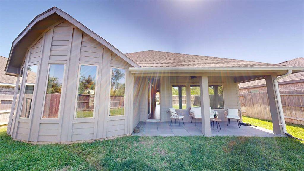 Beautiful Back porch to relax